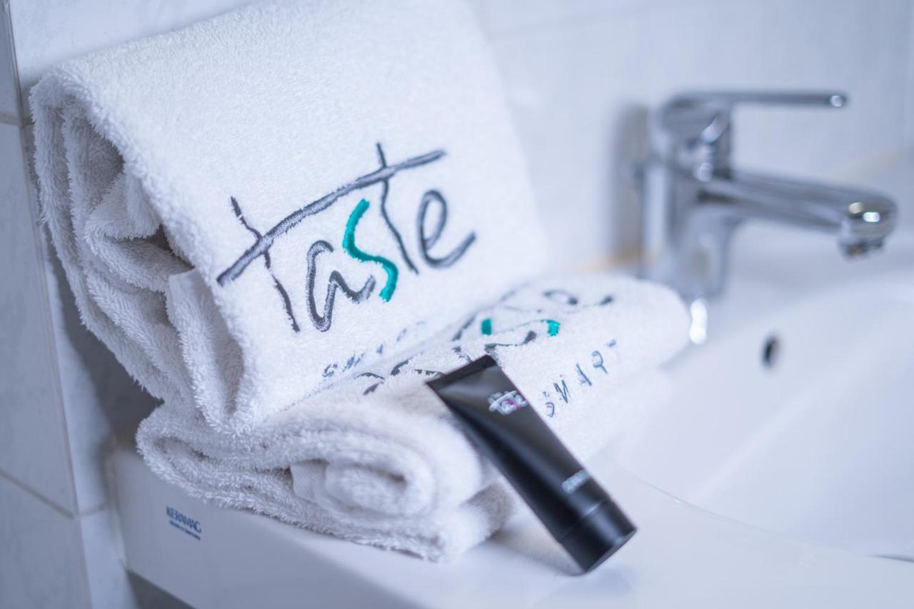 Taste Smart Hotel Бакнанг Экстерьер фото