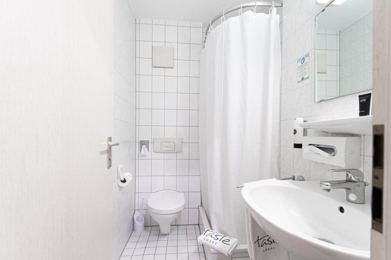 Taste Smart Hotel Бакнанг Экстерьер фото