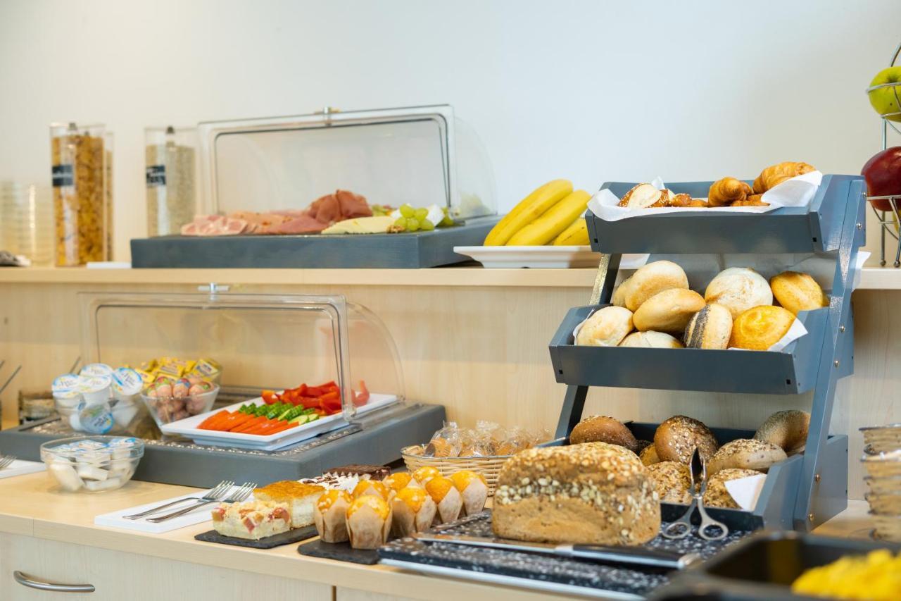 Taste Smart Hotel Бакнанг Экстерьер фото